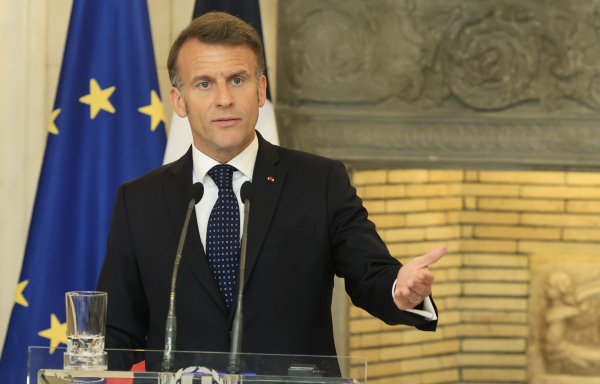 Νέα Αριστερά για επίσκεψη Μακρόν: Δεν μπορεί να αντιμετωπιστεί ως ακόμη μία επικοινωνιακή φιέστα της κυβέρνησης Μητσοτάκη