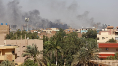 Σουδάν: Απογειώθηκαν δυο μεταγωγικά αεροσκάφη για την Αίγυπτο, τηλεφωνική επικοινωνία Δένδια με ιταλικό ΥΠΕΞ