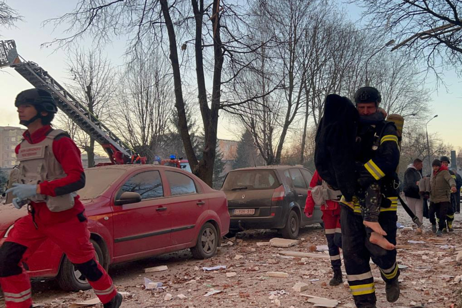 Ουκρανία: Ρωσικά drones «έπληξαν» πολυκατοικία - 19 νεκροί και 66 τραυματίες (Εικόνες και Βίντεο)