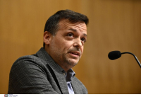 Χάρης Δούκας: Ζητάει εκλογές τον Νοέμβριο για την ανάδειξη νέου προέδρου στο ΠΑΣΟΚ