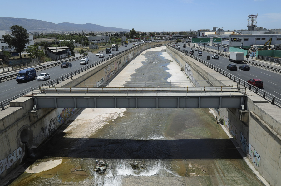 Σε κατάσταση «Ειδικής Κινητοποίησης» 22 δήμοι της Αθήνας - Συναγερμός για Κηφισό και δύο ρέματα