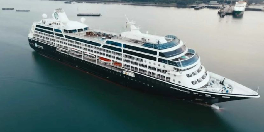 «Έδεσε» στα Χανιά υπερπολυτελές κρουαζιερόπλοιο, απίστευτες εικόνες χλιδής (Βίντεο)