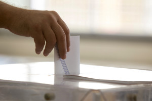 Δικηγόροι κατά Αυγενάκη για το «αδιάβλητο» των εκλογών