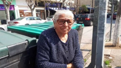 Θεσσαλονίκη: Δικαστική δικαίωση για την γιαγιά που πουλούσε τερλίκια χωρίς άδεια