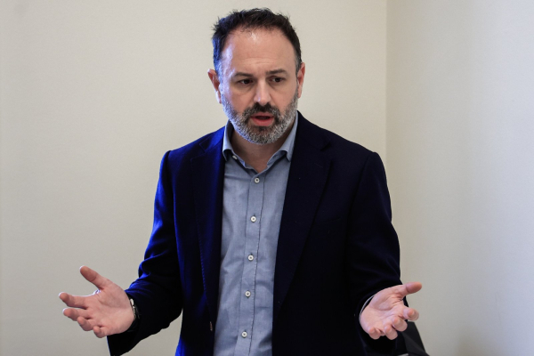 Τα «τσαντίρια» και οι «νοικοκυραίοι»