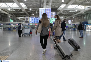 Παρατάση περιορισμών στις πτήσεις εσωτερικού