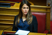 Δόμνα Μιχαηλίδου: «Εργαζόμαστε για την αποϊδρυματοποίηση παιδιών άνω των 15 ετών»