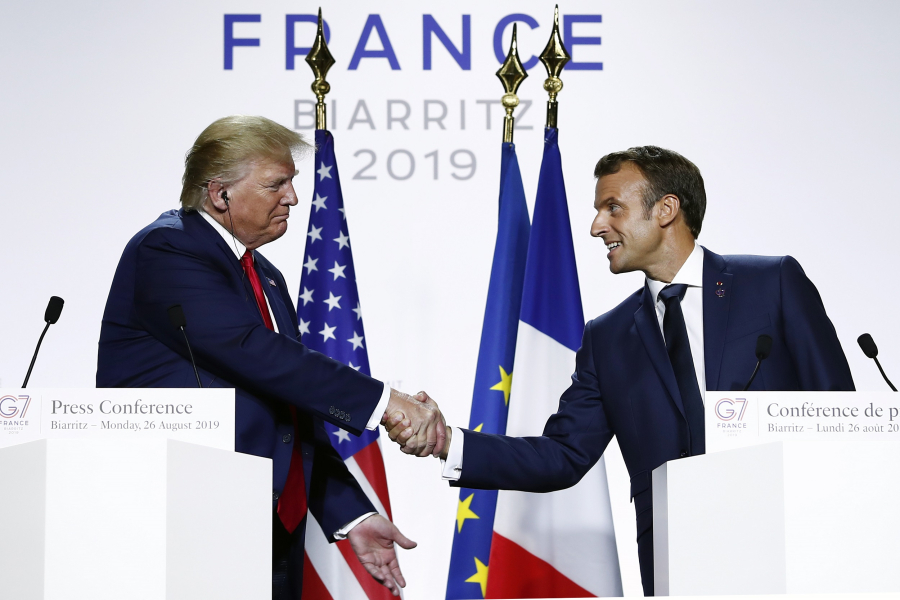 Επικοινωνία Μακρόν - Τραμπ: Στόχος η αποκατάσταση της ειρήνης και της σταθερότητας