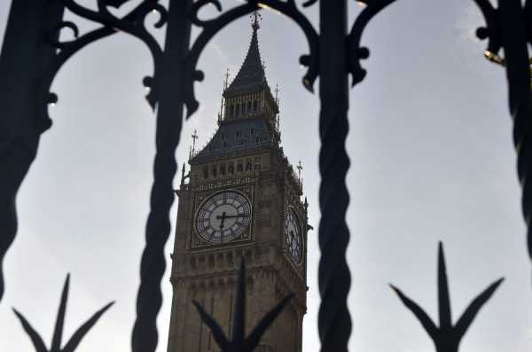 Το κοινοβούλιο να μην έχει δικαίωμα βέτο για το Brexit δήλωσε ο αρμόδιος υπουργός