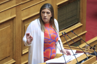 Η Πλεύση Ελευθερίας καταγγέλλει αλλά υπερψηφίζει