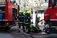 Φωτιά σε σπίτι στην Αγία Βαρβάρα - Δύο άτομα στο νοσοκομείο