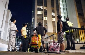 Μέσα στη νύχτα εκκενώθηκαν πέντε πολυκατοικίες στο Λονδίνο
