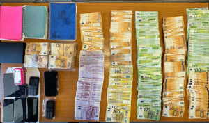 Εξαρθρώθηκε εγκληματική οργάνωση σε Πολεοδομίες της Αττικής - Κατασχέθηκαν πάνω από 330.000 ευρώ
