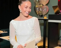 Εβελίνα Σκίτσκο: Γιόρτασε τη μεγάλη της νίκη απέναντι στον καρκίνο με ένα λαμπερό πάρτι