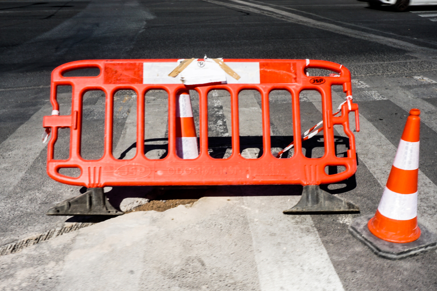 Ποιοι φταίνε για τα «μπαλώματα» στους δρόμους