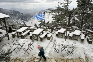 Πρωτοχρονιά με χιόνια στην Αττική; Η απάντηση Κολυδά