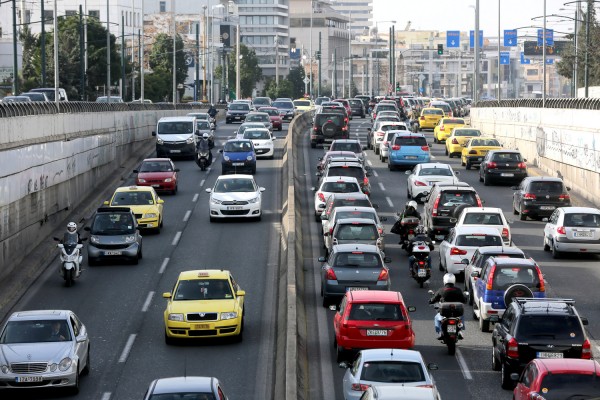 Κυκλοφοριακό κομφούζιο στους δρόμους της Αθήνας - Κλειστοί δρόμοι