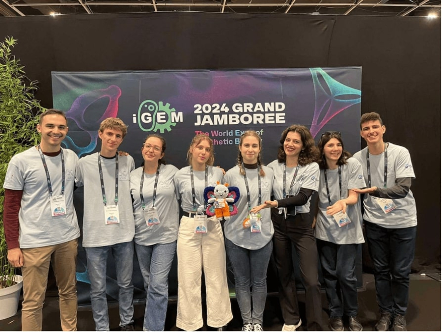 ΑΠΘ: Ασημένια η φοιτητική ομάδα iGEM για την θεραπευτική λύση στην Πολλαπλή Σκλήρυνση