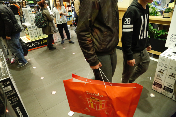 Τα Public επενδύουν 10 εκατ. ευρώ σε νέα καταστήματα «Public + home»