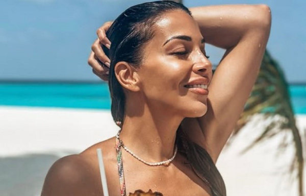 Αγνώριστη η Ελένη Χατζίδου μετά από 16 μέρες κορτιζόλης