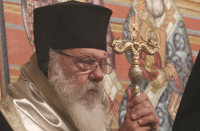 Αρχιεπίσκοπος Ιερώνυμος: «Χαίρεται ο διάβολος να ποτίζουμε το δένδρο του διχασμού»