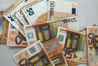 Αρνητικό πρόσημο στις καταθέσεις του ιδιωτικού τομέα τον Απρίλιο - Ξαφνικό φρένο και στις χορηγήσεις δανείων