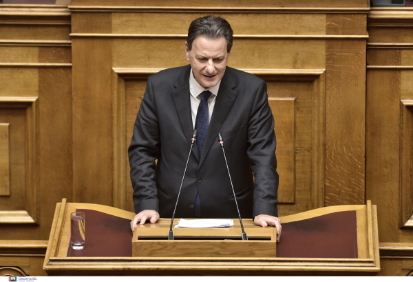 Σκυλακάκης: Από 1/1 τα τιμολόγια ρεύματος θα είναι πολύ καλύτερα σε σχέση με τον Νοέμβριο