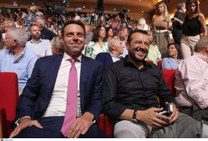 Συνάντηση Κασσελάκη - Παππά αυτή την ώρα στη Βουλή