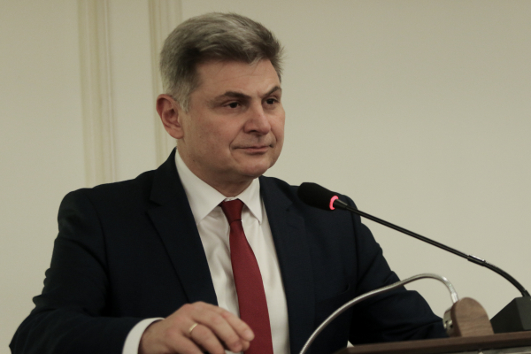 Ο Φαραντούρης στο Συνέδριο του ΠΑΣΟΚ;