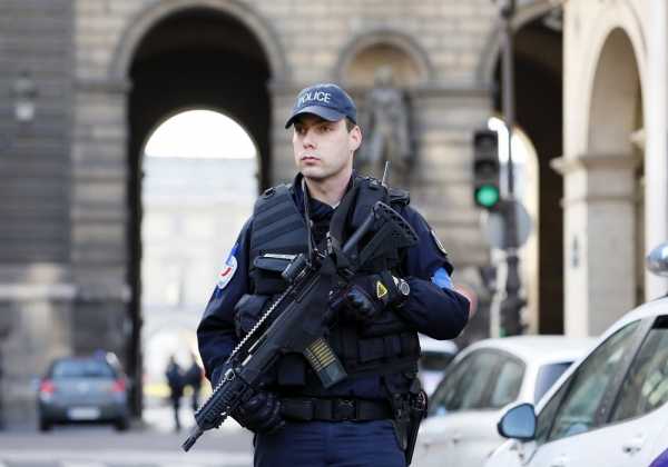 Πυροβολισμοί σε λύκειο της Γαλλίας