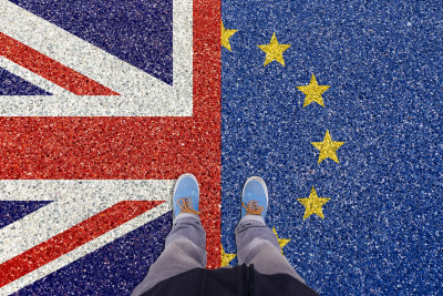 Νέο... επεισόδιο στο Brexit: «Ύστατη προσπάθεια» για την επίτευξη εμπορικής συμφωνίας