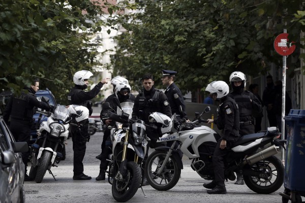 Εξάρχεια: Συνελήφθησαν πέντε Έλληνες και αλλοδαποί για διακίνηση και χρήση ναρκωτικών