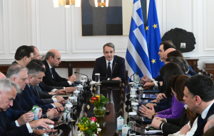 Μητσοτάκης στο πρώτο υπουργικό μετά τον ανασχηματισμό: Διπλό το μήνυμα, καλωσορίζω τους 40άρηδες