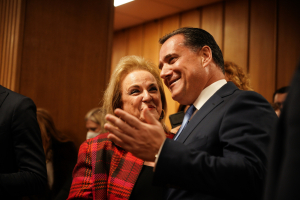 Με αγάπη από τον Άδωνη για την Παγώνη