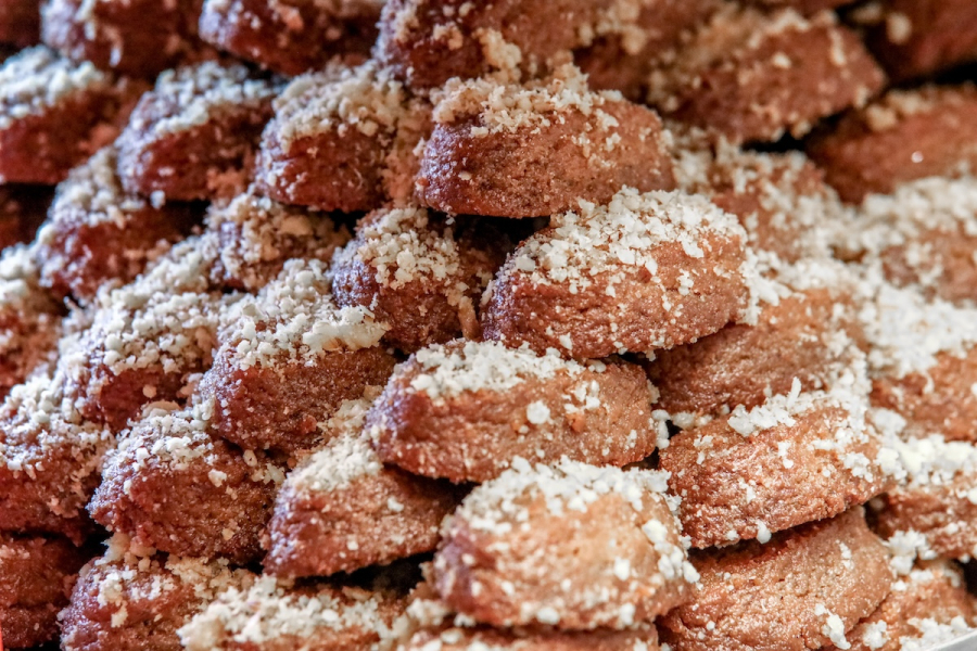 Η συνταγή ενός διαιτολόγου για τα πιο υγιεινά μελομακάρονα με βρώμη