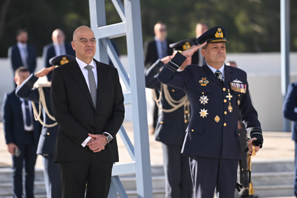 Ολοκληρώθηκε η τελετή παράδοσης - παραλαβής καθηκόντων Αρχηγού ΓΕΑ παρουσία Νίκου Δένδια