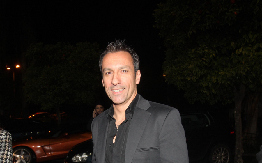 O Πέτρος Ίμβριος τραγούδησε σε συναυλία στην Ίμβρο παρά τα «εμπόδια» (βίντεο)