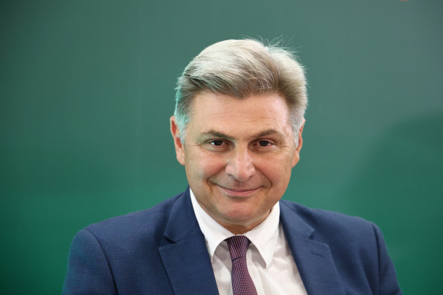 Φαραντούρης: Η διαφορά του ΦΠΑ να επιστρέφει στα νησιά