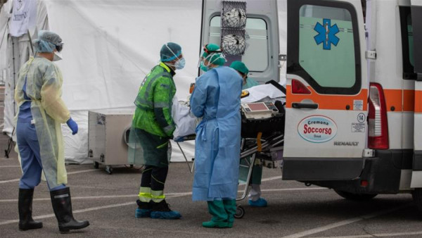 Κορονοϊός Ιταλία: Μεγάλη μείωση στα νέα κρούσματα - 604 νεκροί σε 24 ώρες, 17.127 συνολικά