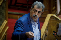 Πολάκης: «Τα εμβόλια δεν πιάνουν τη μετάλλαξη», αντίδραση από Οικονόμου ότι «επιμένει να στηρίζει τους εμβολιαστές»