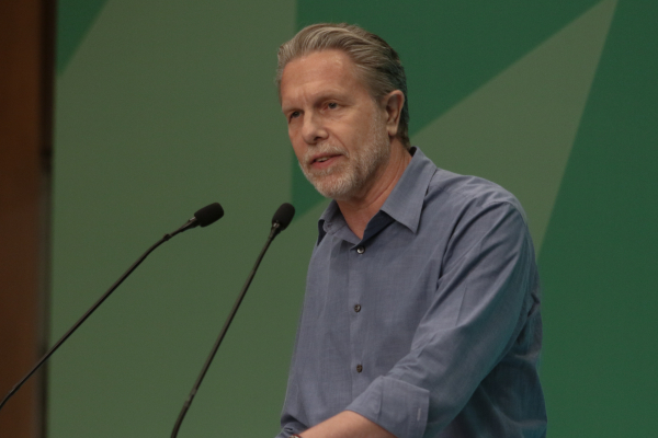 Γερουλάνος: Αν εκλεγώ πρόεδρος, θα ανοίξω το ΠΑΣΟΚ σε όλες τις προοδευτικές δυνάμεις