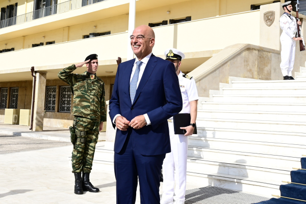 Sold out για τον Νίκο Δένδια