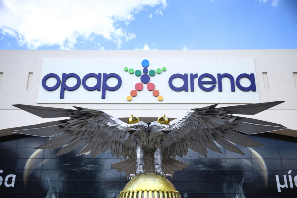 Νέα Φιλαδέλφεια: 8 συλλήψεις έξω από το «OPAP Arena»