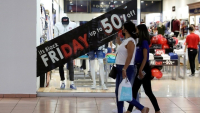 Σε ρυθμούς Black Friday η αγορά - Προσοχή στις εικονικές εκπτώσεις