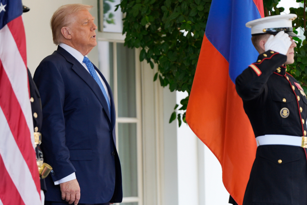 Ο Τραμπ ετοιμάζεται να αναπτύξει στρατεύματα της Εθνοφρουράς στην Ουάσινγκτον