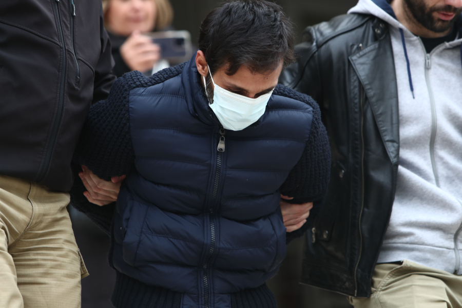 Κινδυνεύει να χάσει 2 σπίτια σε πλειστηριαμό ο πατέρας της δολοφονημένης Γεωργίας