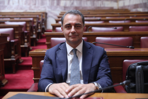 Σενετάκης: Κατηγορούμαι για ένα τηλεφώνημα στον πρόεδρο του ΟΠΕΚΕΠΕ