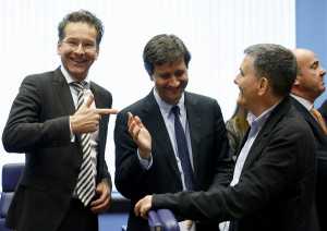Συνεχείς επαφές της κυβέρνησης με τους Θεσμούς εως το Eurogroup