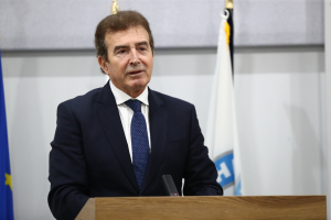 Χρυσοχοΐδης: Τέλος στις υπομισθώσεις διαμερισμάτων σε δεκάδες αλλοδαπούς – Θα τους πετάξουμε έξω
