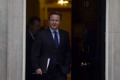 Το δημοψήφισμα και τα Panama Papers «γκρεμίζουν» την δημοτικότητα του Κάμερον